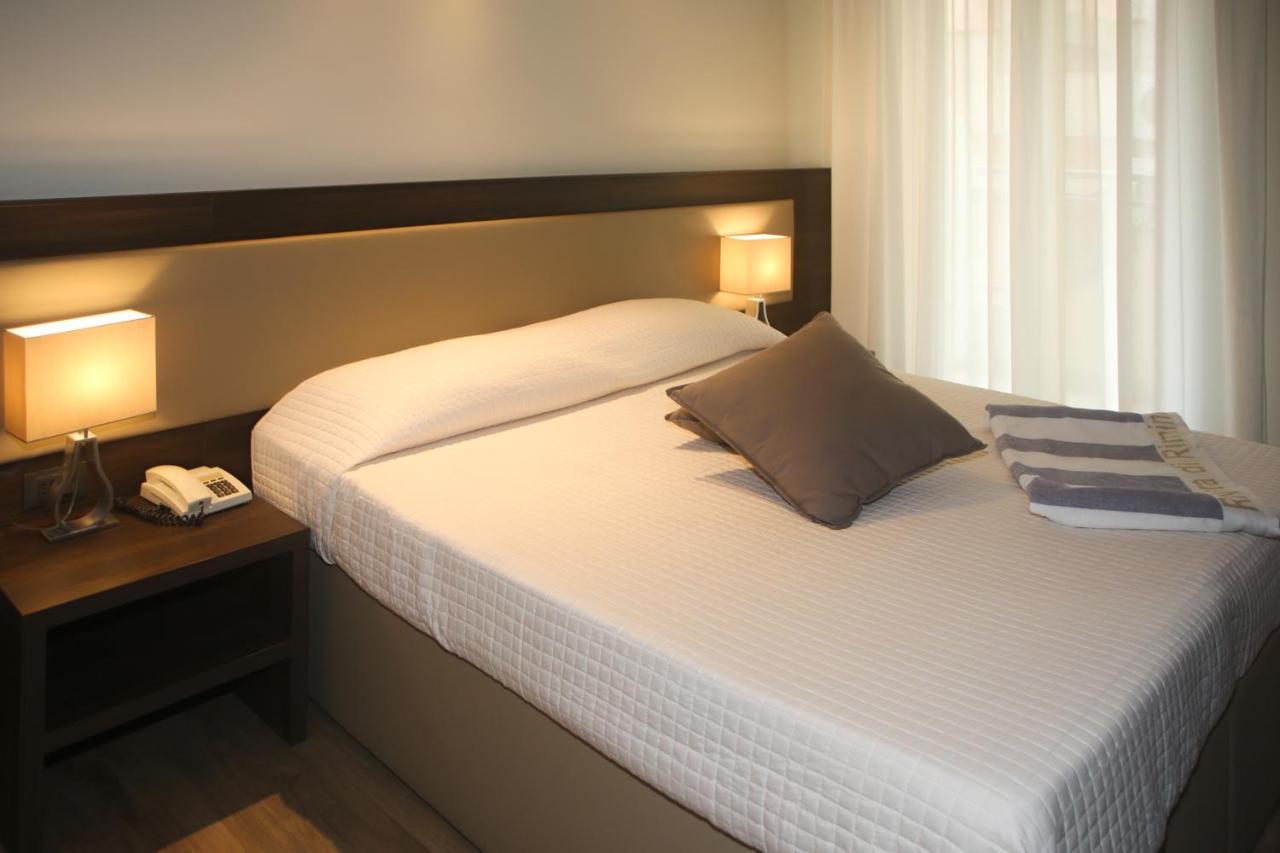 Hotel Dear Rimini Bagian luar foto